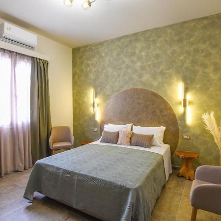 Апарт отель Vivis Hub Аргостолион Экстерьер фото